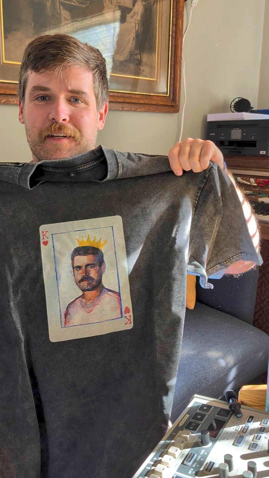 Silly King T-Shirt - Vintage Snow Wash Black Tee